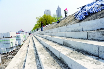 哈尔滨市某广场花岗岩台阶石