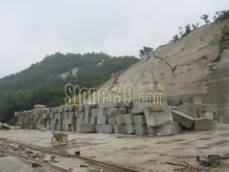 蛟河市天岗石材产业园石材生产企业已经全面开工