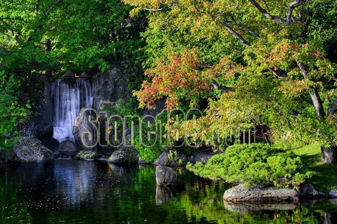 日式风格的园林景观装饰有山有水有石材