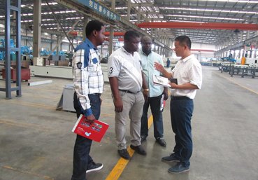 尼日利亚CCBCK公司客商到华兴石材机械公司参观考察