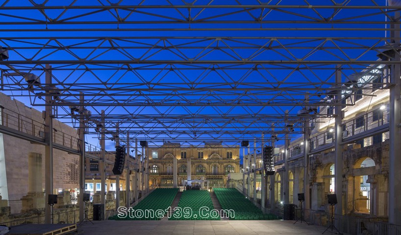 伦佐·皮亚诺设计的“城市之门”项目接近收尾：镂空石材立面吸睛
