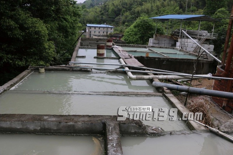 边开矿边种树，福建富强石材企业为什么要这样做？