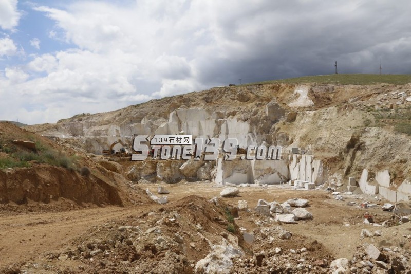 土耳其的大理石矿山实景图片拍摄