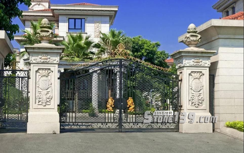 别墅大门用石材的相关案例 比较齐全的庭院大门 门柱用石材装饰