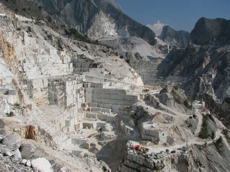 意大利大理石矿山开采
