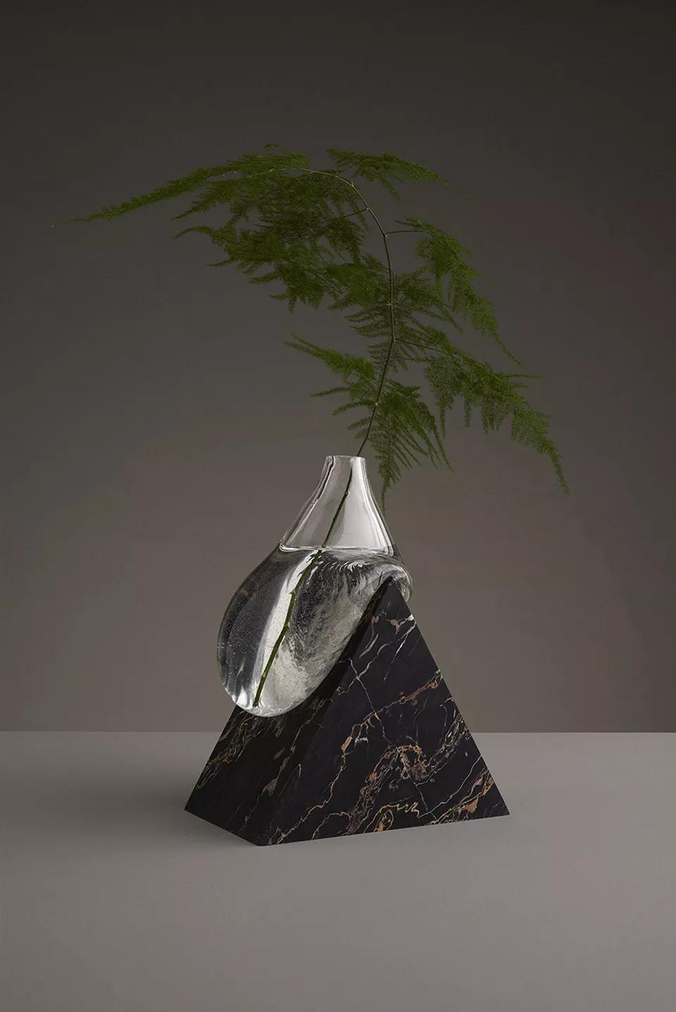 玻璃&石材花瓶：一枝花、一颗石、一种品味
