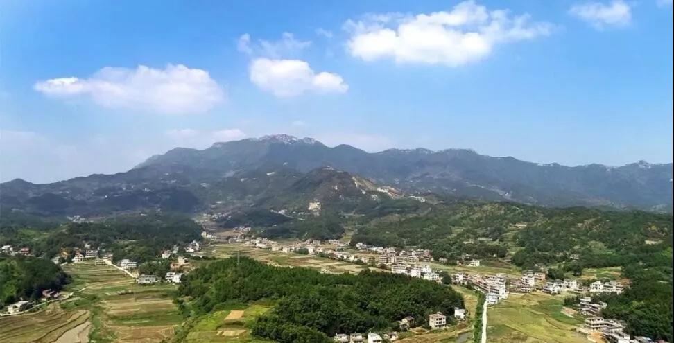 湖南衡阳县井头石材矿区环境污染问题在8月30日前必须完成整改
