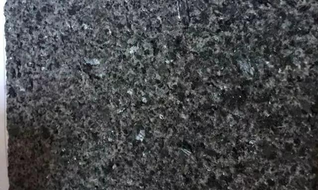 没了蒙古黑和芝麻黑在中国我们还能找出哪些黑石来替代？