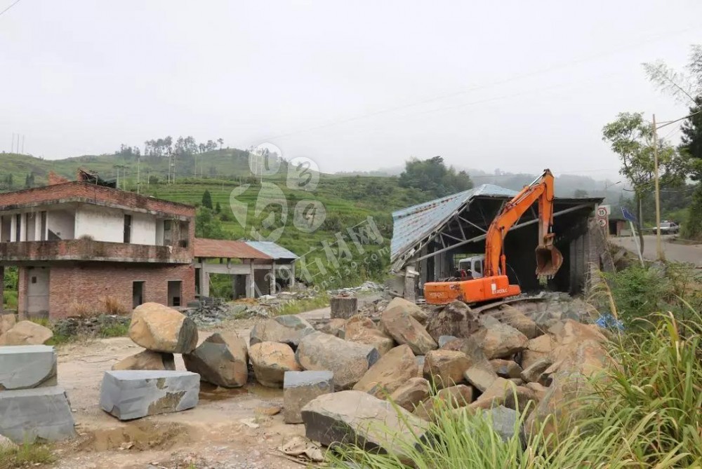 浙江泰顺县仕阳镇两家石材厂被拆