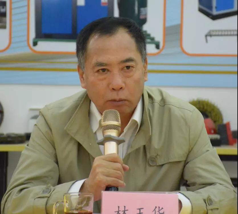 中国石材机械辅料产业发展专家研讨会在水头召开