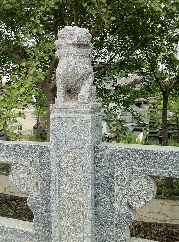 山东临沂临沭县（“东盘青”芝麻灰、白麻）石材介绍