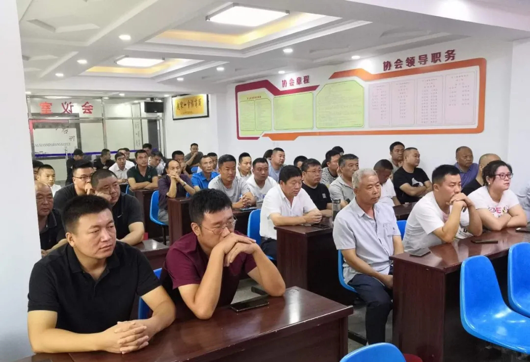 山东汶上县白石镇召开石材整治专题会议，推进企业压减整合工作