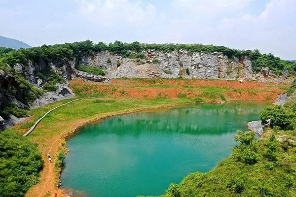 安徽萧县新探明一处5.2千万立方米约1.4亿吨储量建筑石料矿山