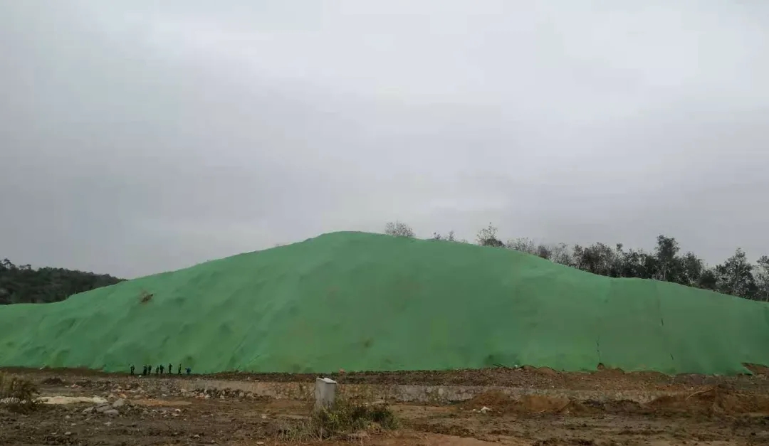 浙江海宁市小尖山废弃矿山生态修复项目通过交工验收