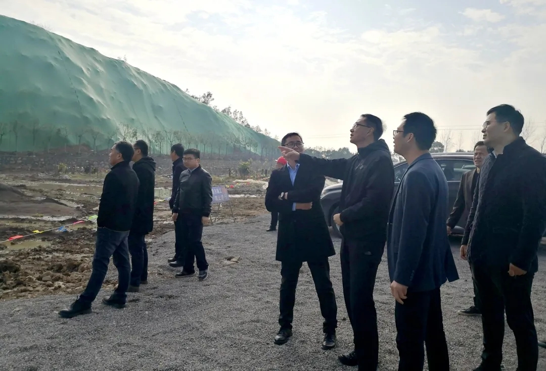 浙江海宁市小尖山废弃矿山生态修复项目通过交工验收
