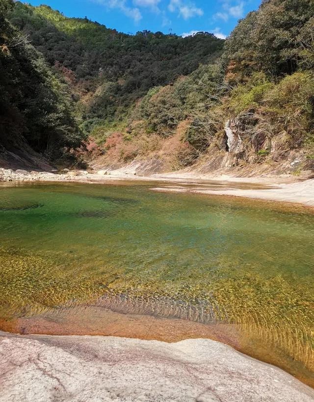 人迹罕至！浙江温州永嘉这里有条花岗岩石河、平板溪
