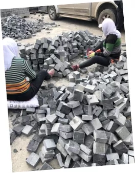 北京市建设工程物资协会建筑石材分会带领专家到承德地区矿山进行实地考查