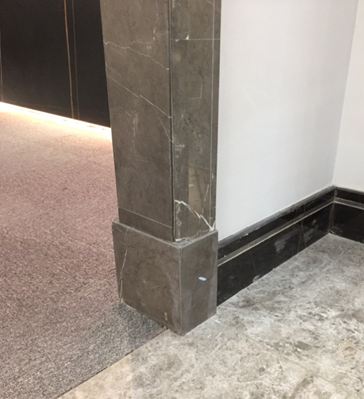 为什么建议门套位置做石材脚墩？