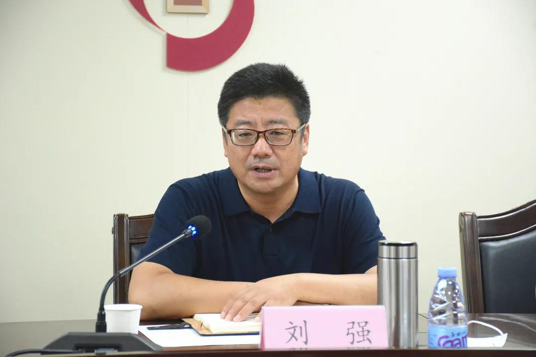 新疆奇台县委副书记、县长刘强一行到访南安市石材协会