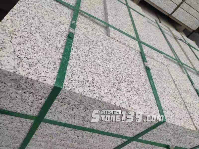 麻城石材厂介绍芝麻白石材保养的方法