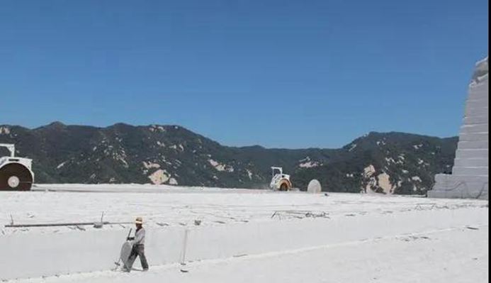 湖北随州黄金麻花岗岩矿山