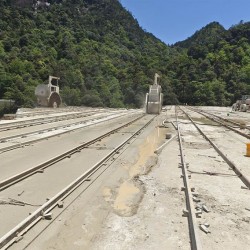 海地金钻花岗岩矿山直销