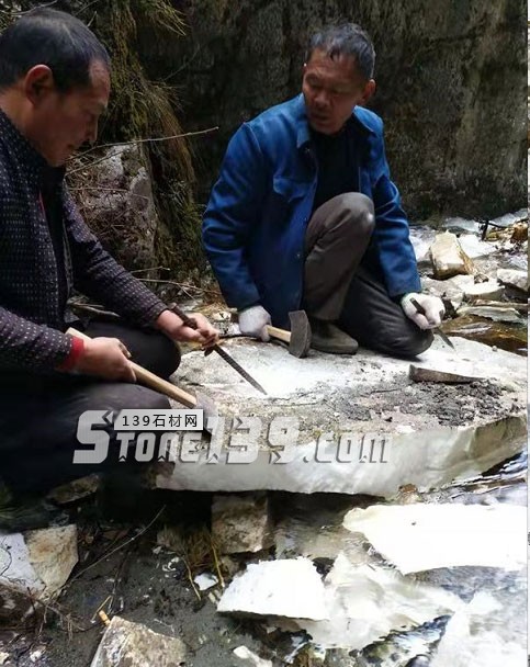 【矿源】年产3万m³四川丹巴县汉白玉荒料生产项目情况，13000万转让