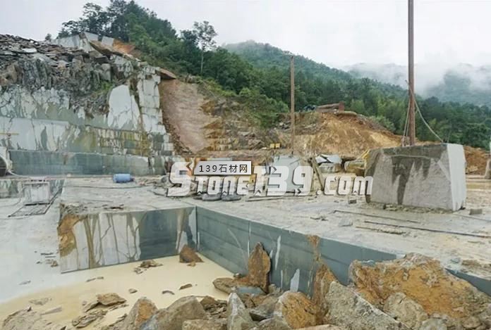 广西辉绿岩矿山达沙河口花岗岩矿床地址龙胜各族自治县三门乡