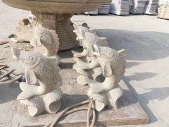 江西黄锈石异形雕刻产品