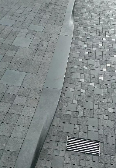 青石鋪地