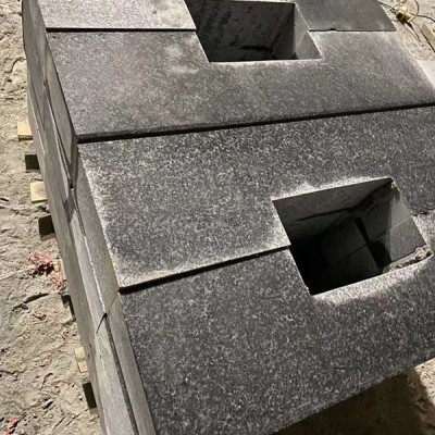 小蓝宝花岗岩异形园林环境用石