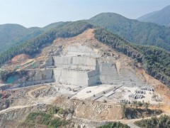 江西芝麻黑花岗岩宜春奉新县矿山开采现场