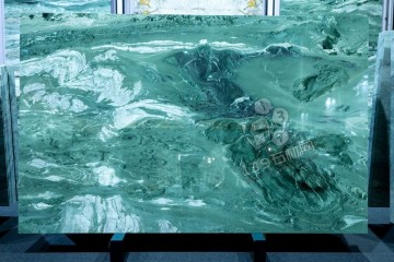 觅石石业主营维多利亚绿、蓝翡翠、亚马逊绿等多款奢石产品