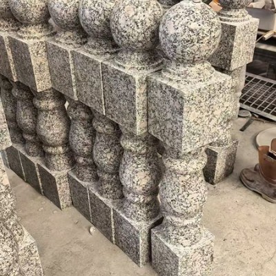 梨花白栏杆柱方圆结合的经典范式