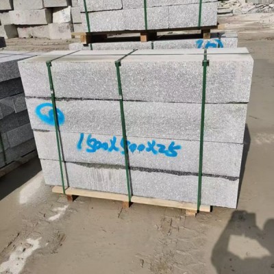 芝麻灰花岗岩路沿石大号规格 加重型路沿石